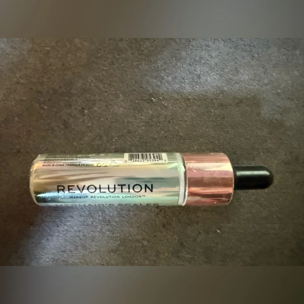 Revolution Highlighter -‎ Liquid Mermaid’s Scales